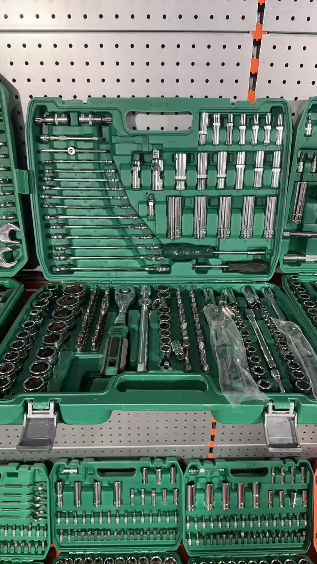 216ピースDIY自動車修理ツールキット、ハンドパワーソース - Gardening Tools Set のレビューと価格