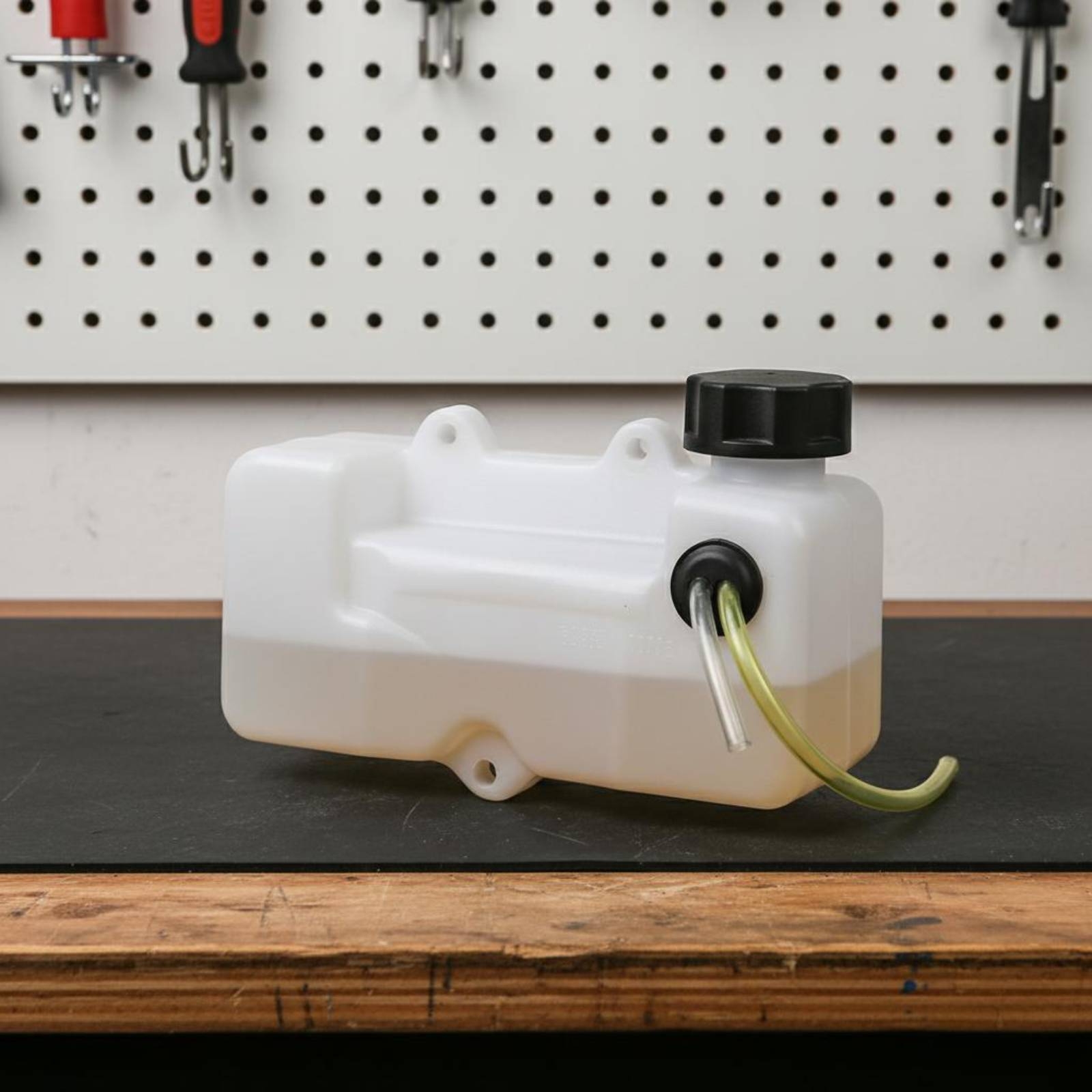 交換用燃料容器（ライン付き）不規則形状の園芸工具部品 - Gardening Tools In のレビューと価格